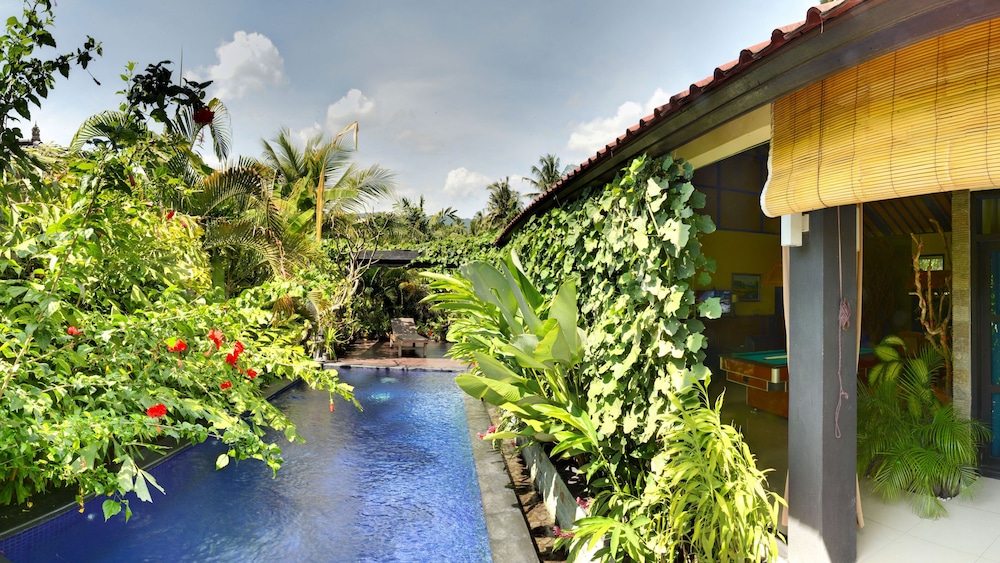 Villa Latebra 23/27