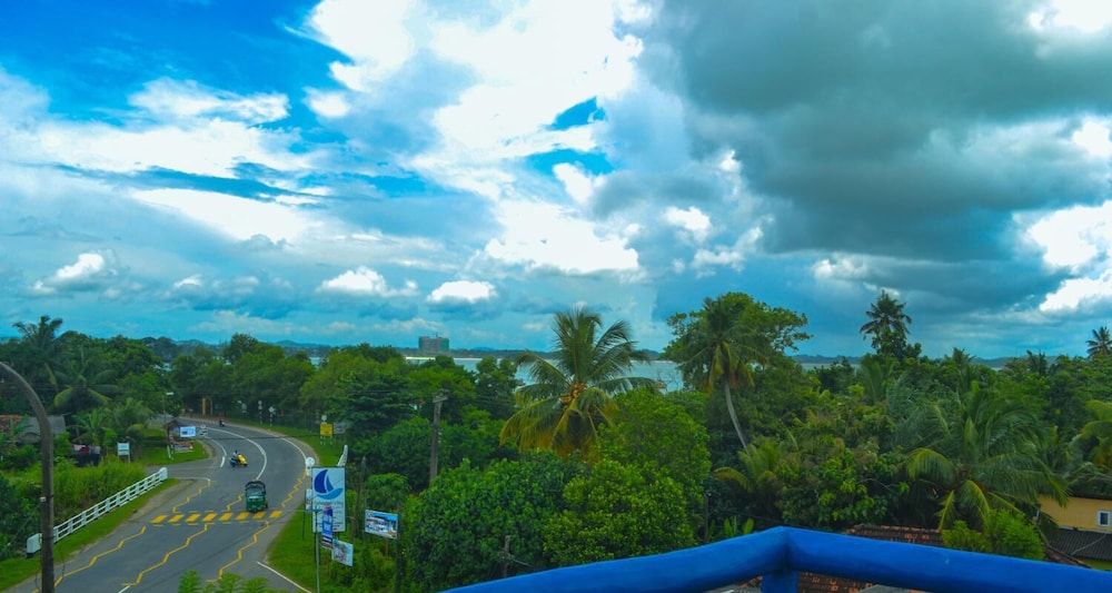 Castle Bay Resort 28/39