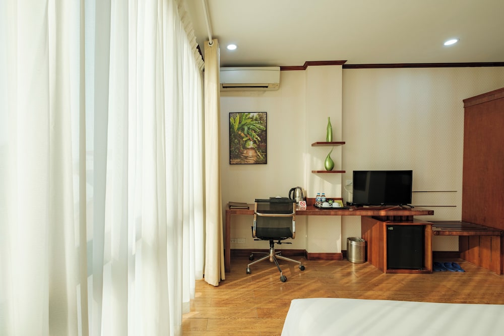 Sunset Westlake Hanoi Hotel 36/74