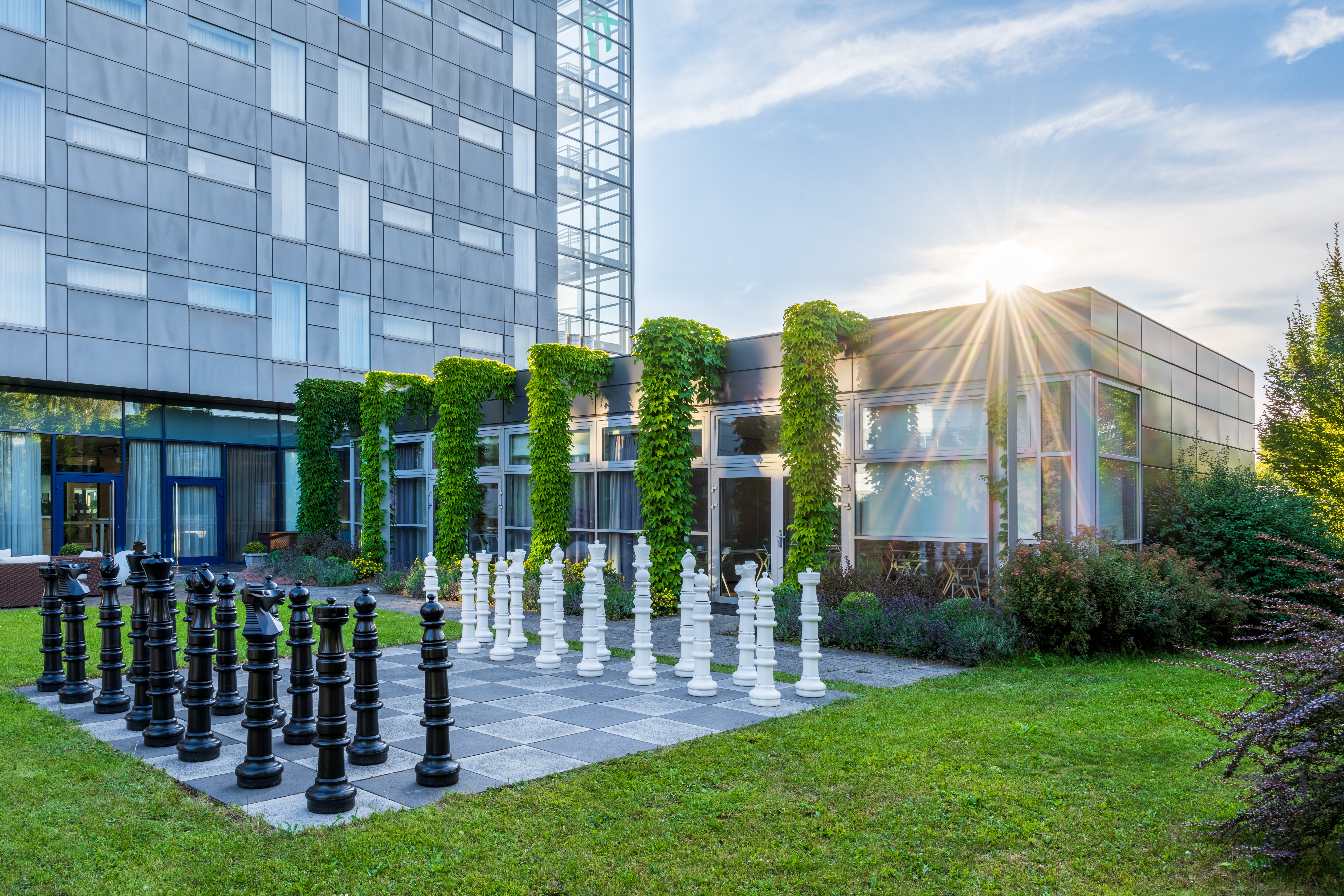 HOLIDAY INN PRAGUE AIRPORT 71/76