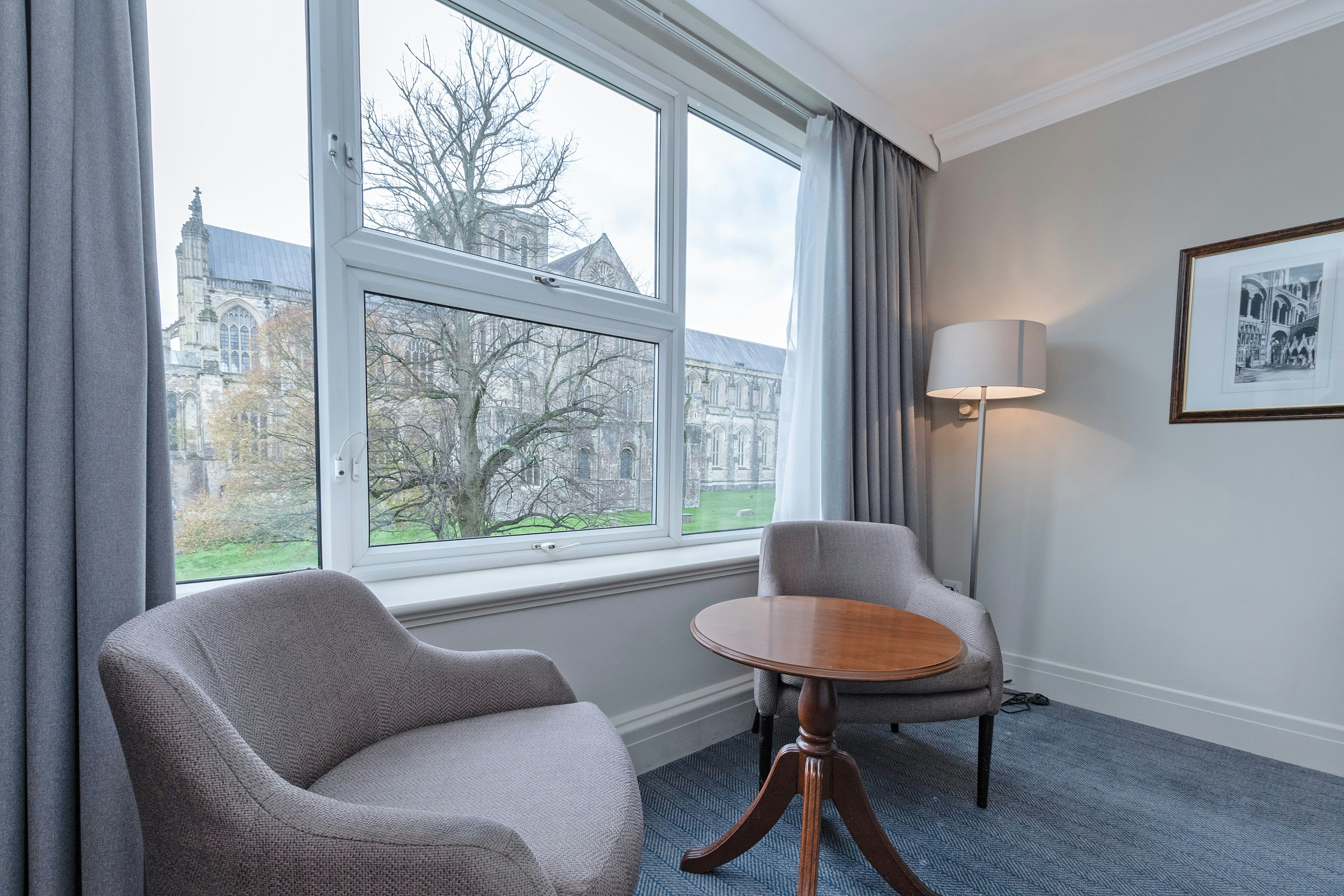 Winchester Wessex Hotel by Sunday 43/70