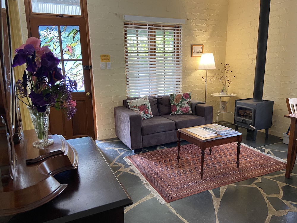 Battunga Bed & Breakfast 25/62