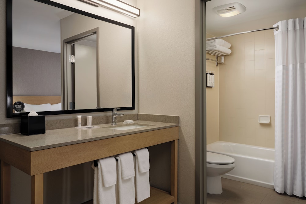 Hyatt Place Tampa Airport/Westshore 78/78