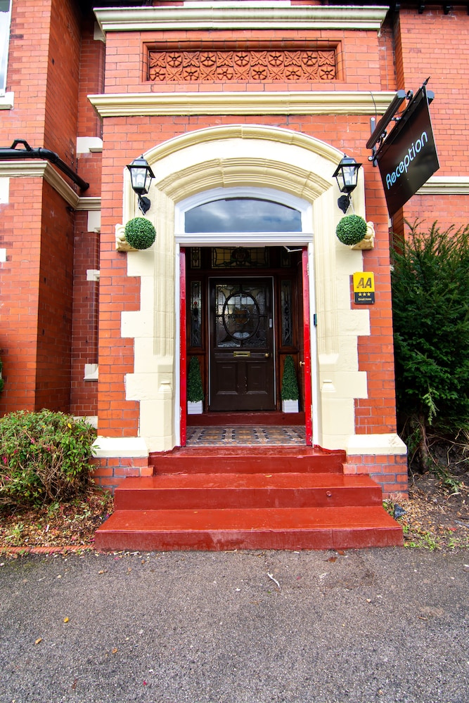The Park Hotel Preston 7/65