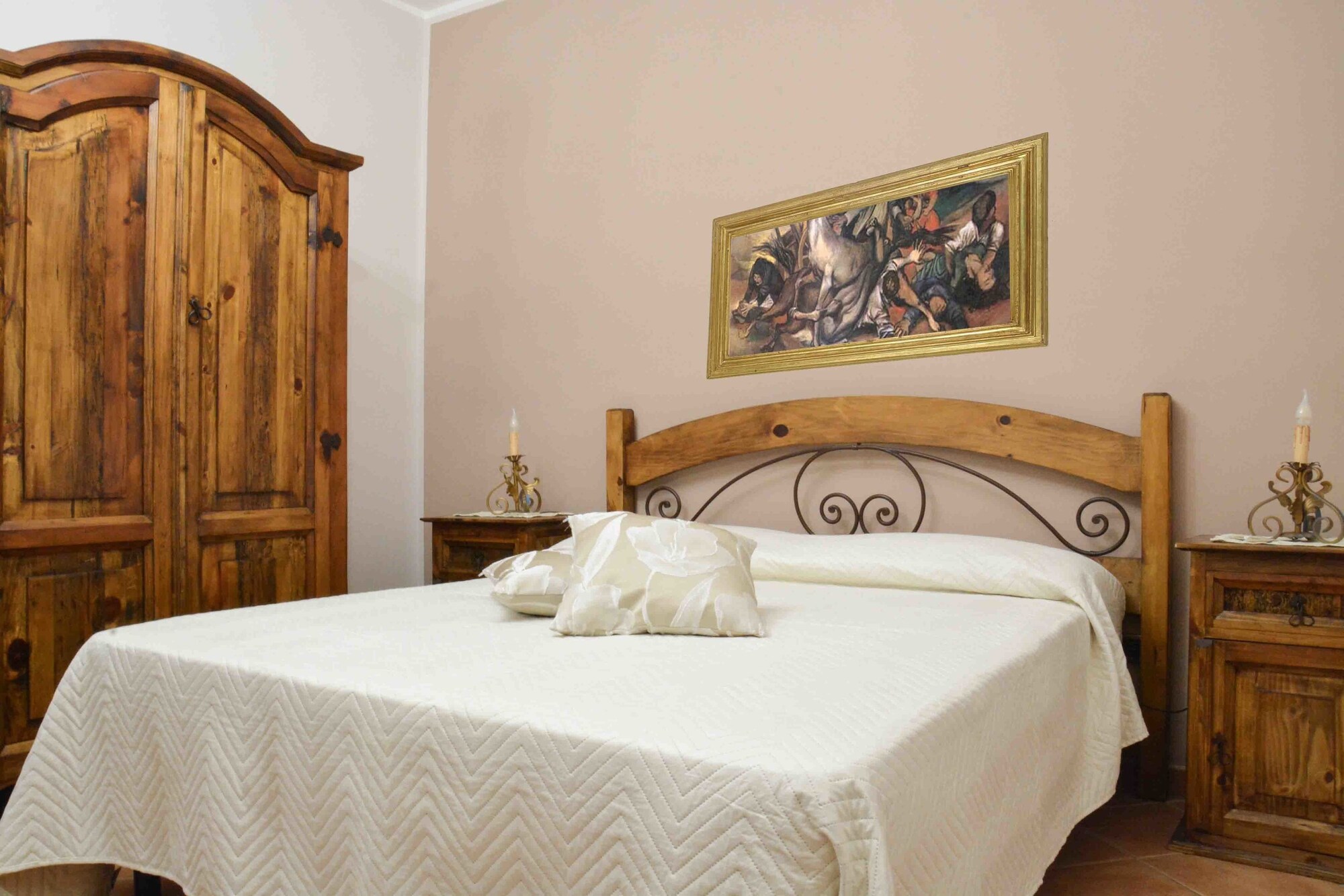 DELUXE, QUADRUPLE, MULTIPLE BEDS, PARTIAL SEA VIEW