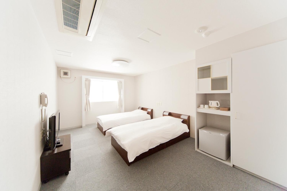 The Shin-Okubo International Hotel 8/26