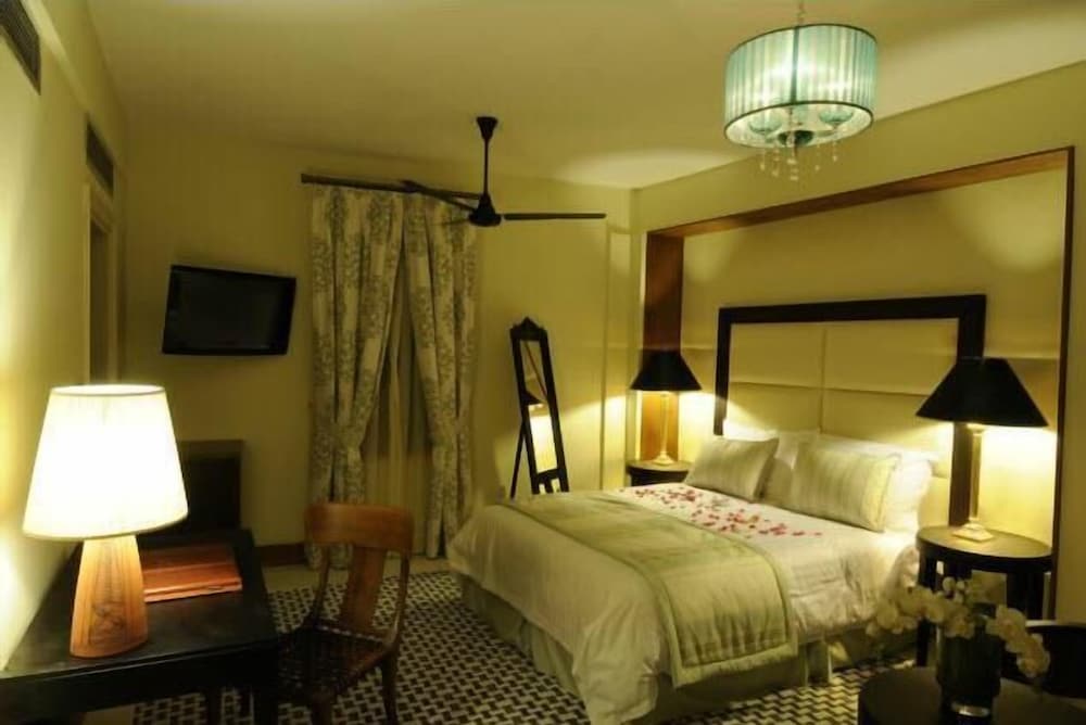 The Library Hotel Wellness Retreat photo3