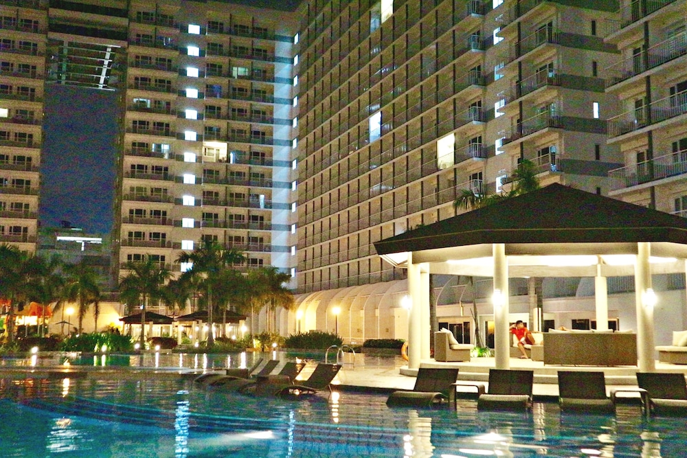 Condodeal At Sea Residences 1/52