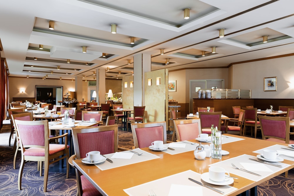 Dorint Hotel Wurzburg 30/55