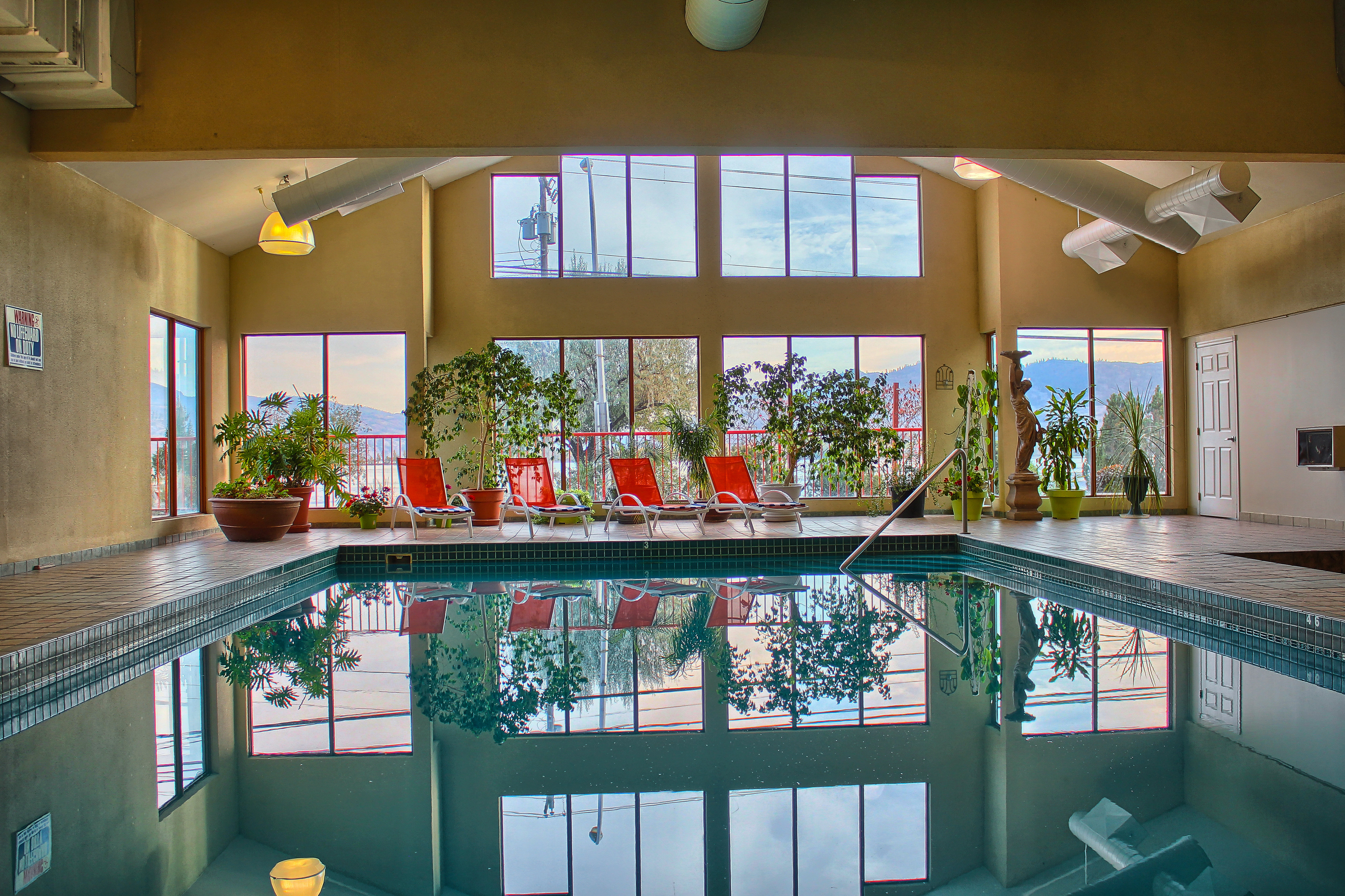 Holiday Inn Osoyoos 34/81