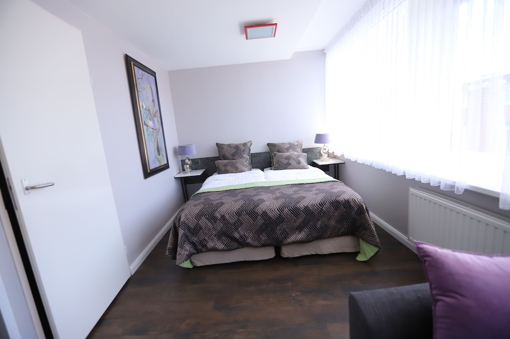 Hotel Jupiter 23/78