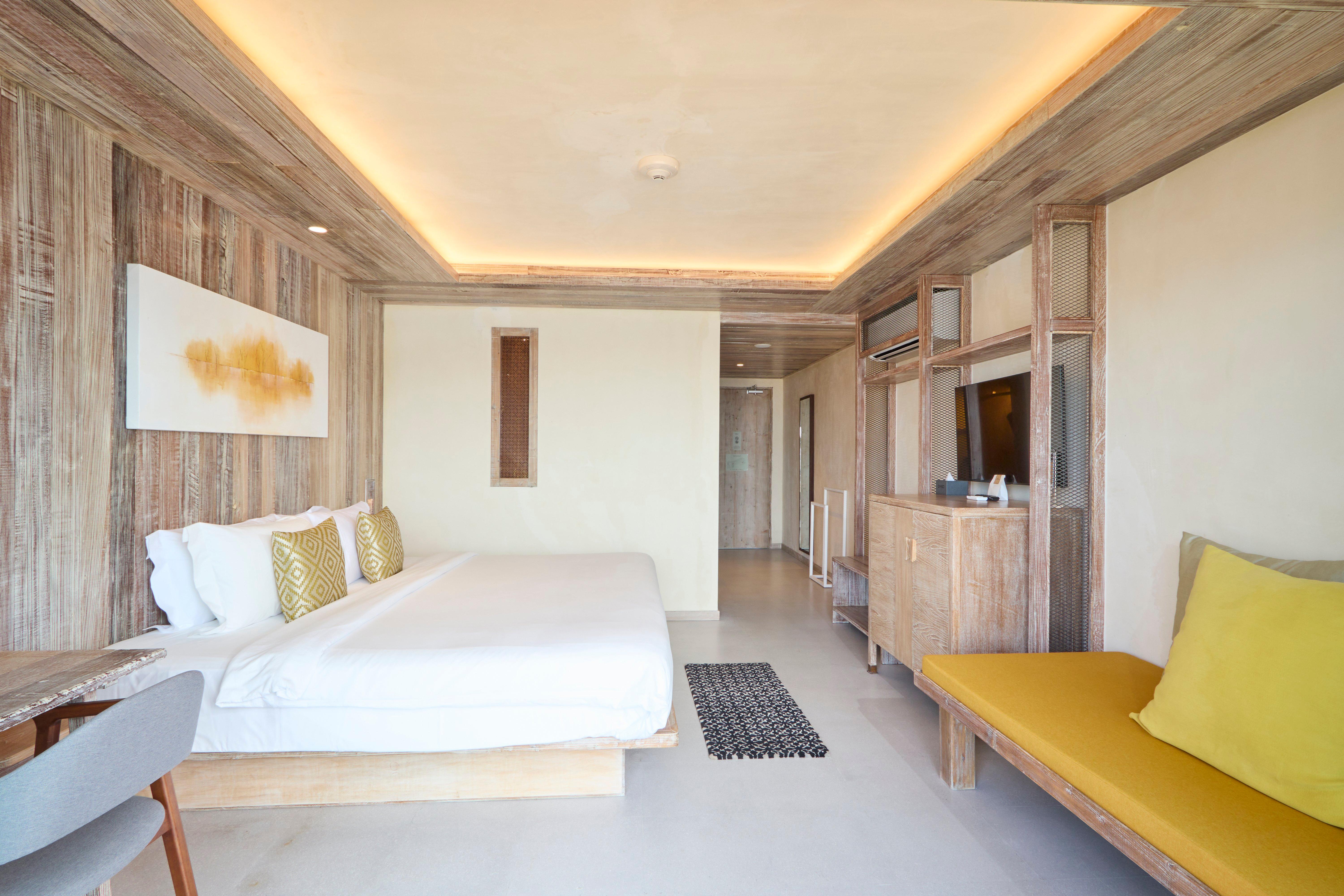 Premium, Double Bed, City View