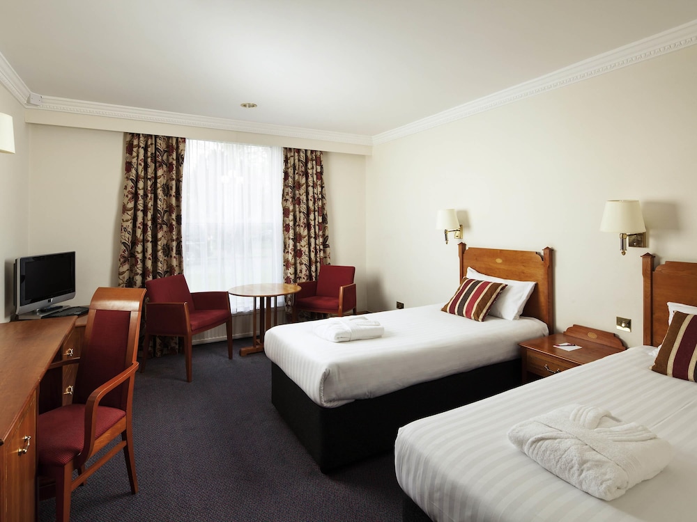 MERCURE YORK FAIRFIELD MANOR HOTEL 9/74