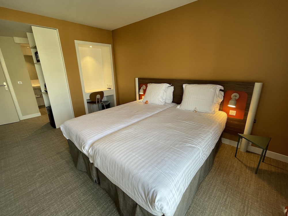 Abrial Hotel 20/58