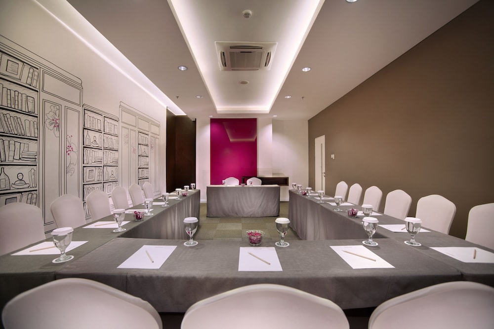 favehotel Melawai 32/37