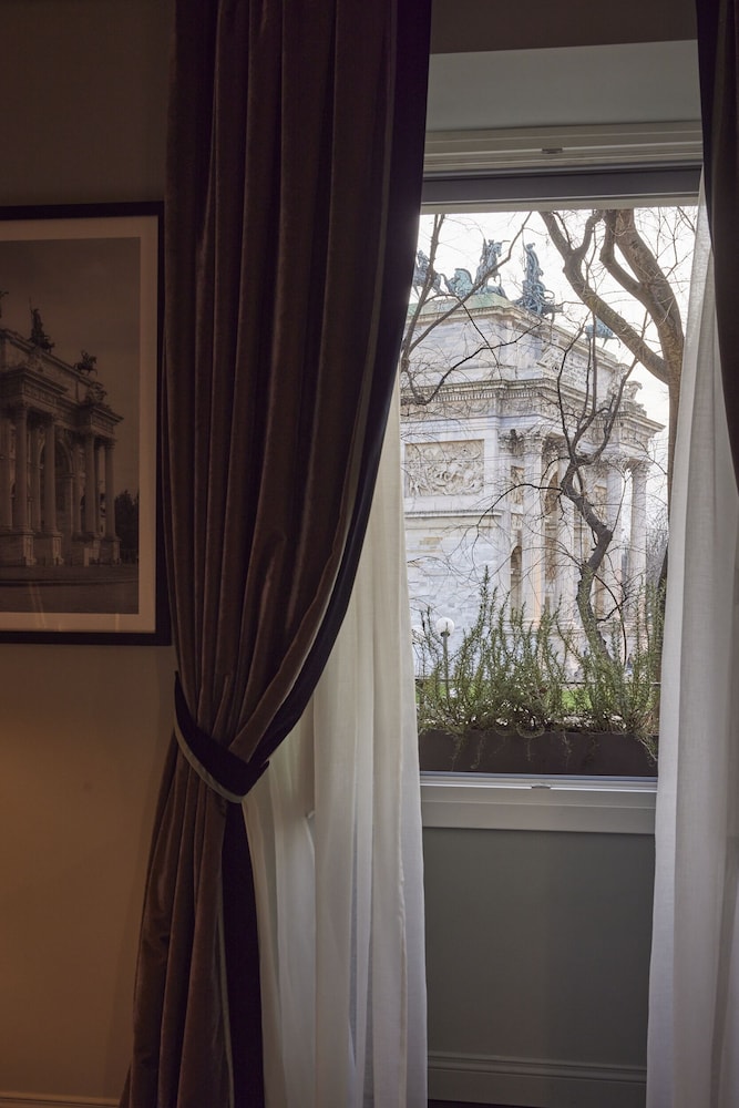 Living Suites by Brera Apartments 27/37