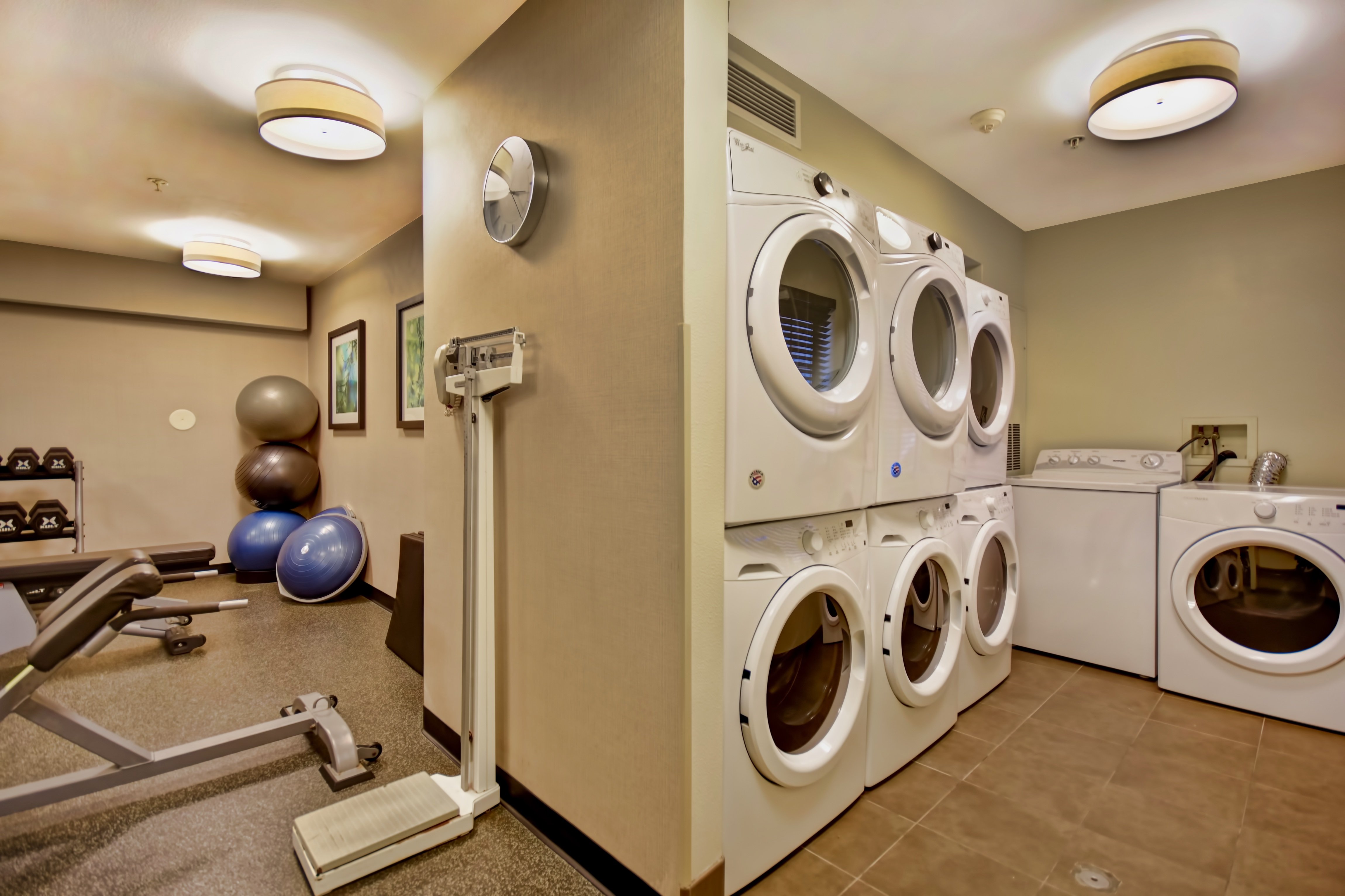 Staybridge Suites Madison-East 30/52