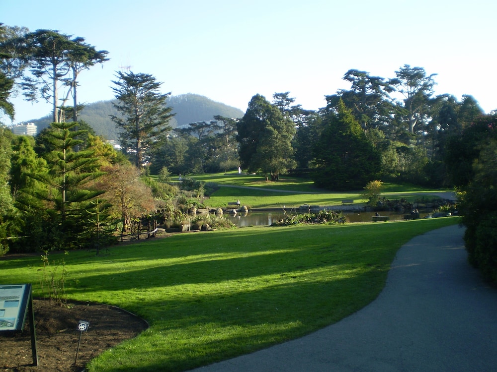 Stanyan Park Hotel 32/35