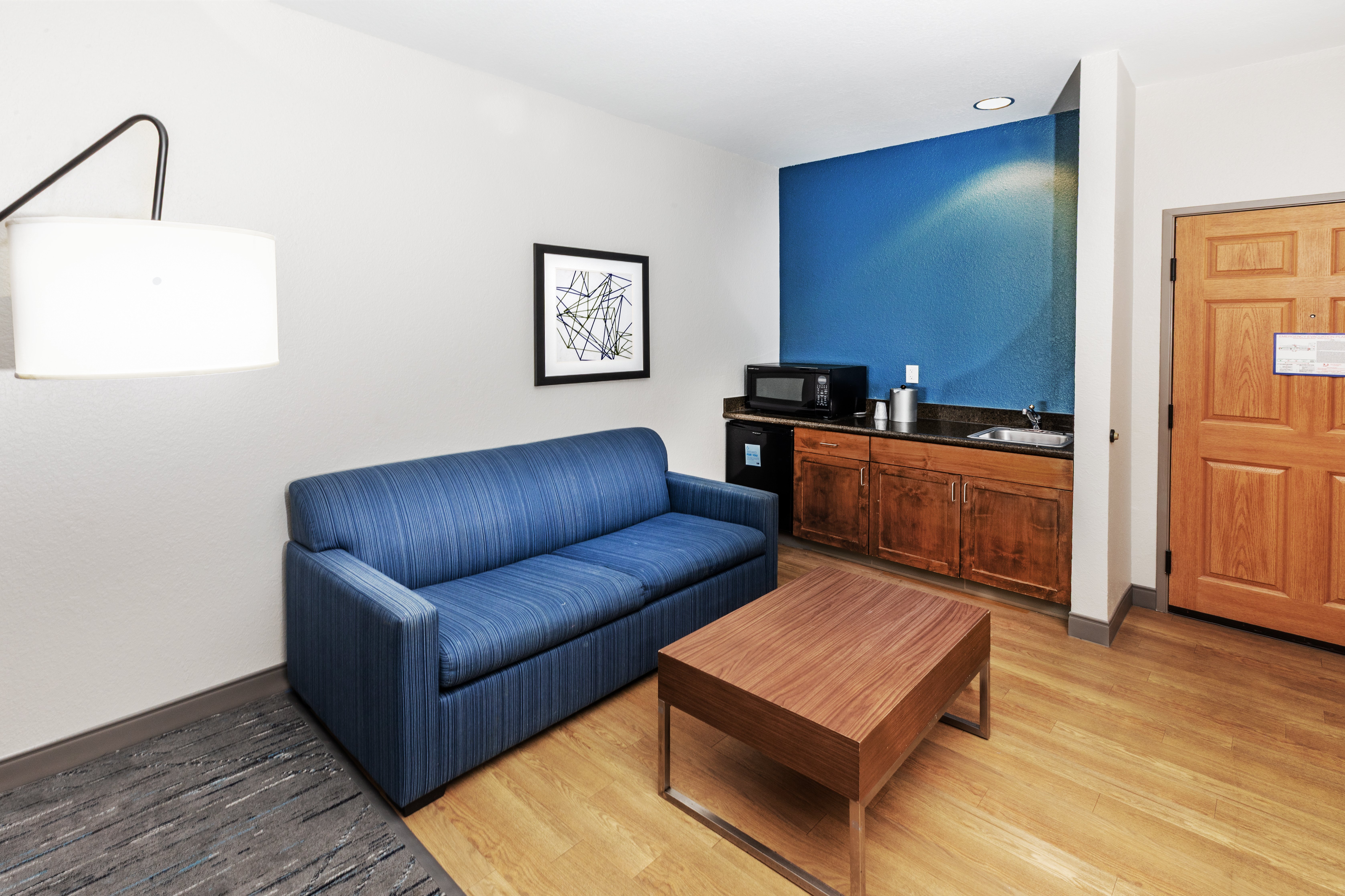 Holiday Inn Express Hotel and Suites Tulsa S Broken Arrow Hwy 51 55/80