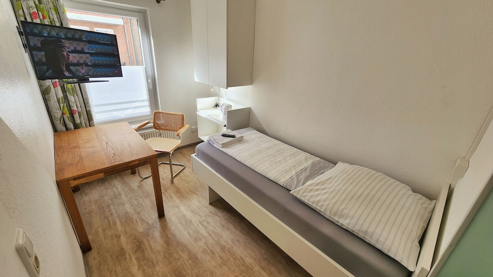 Room, Single, Single Bed, External Bathroom