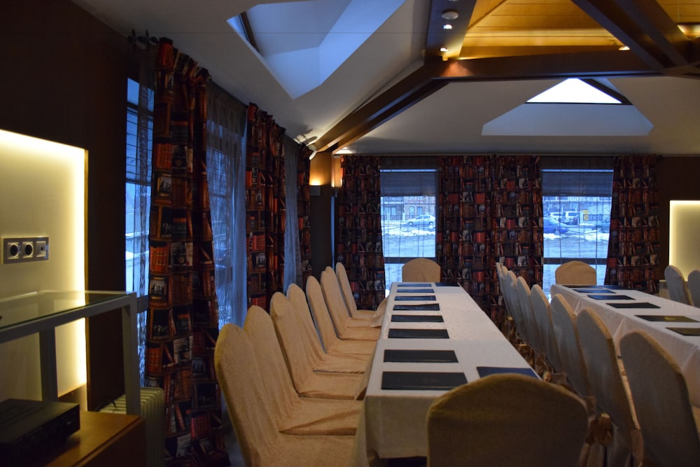 Hotel Amira 14/50