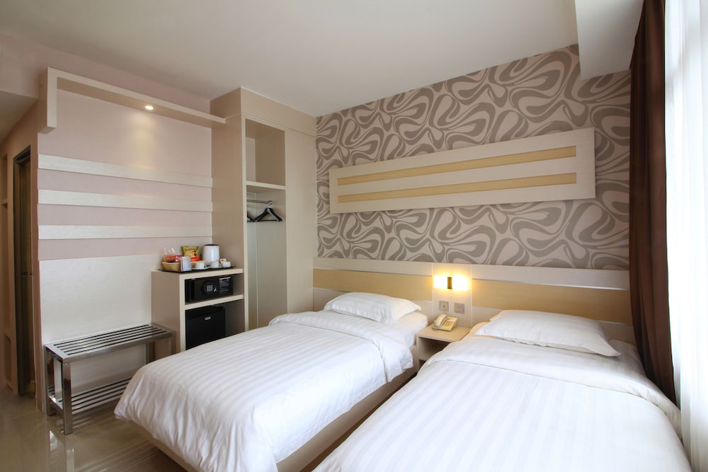 Classie Hotel 8/50