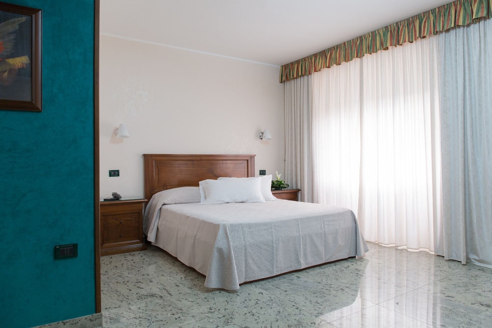 Arcobaleno Residence Hotel 11/62