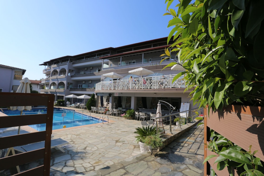 Hotel Tropical 71/72
