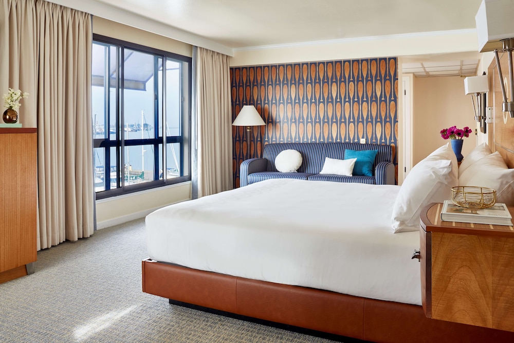 Waterfront Hotel - JDV by Hyatt 19/55