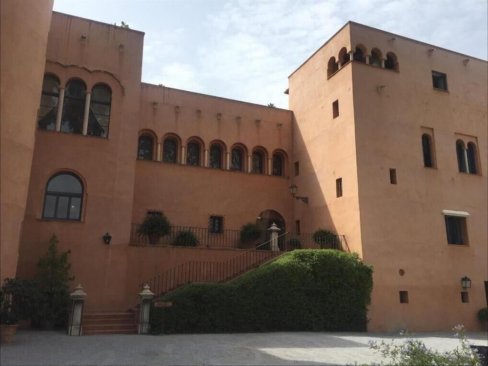 Hotel Castillo De Santa Catalina 38/50
