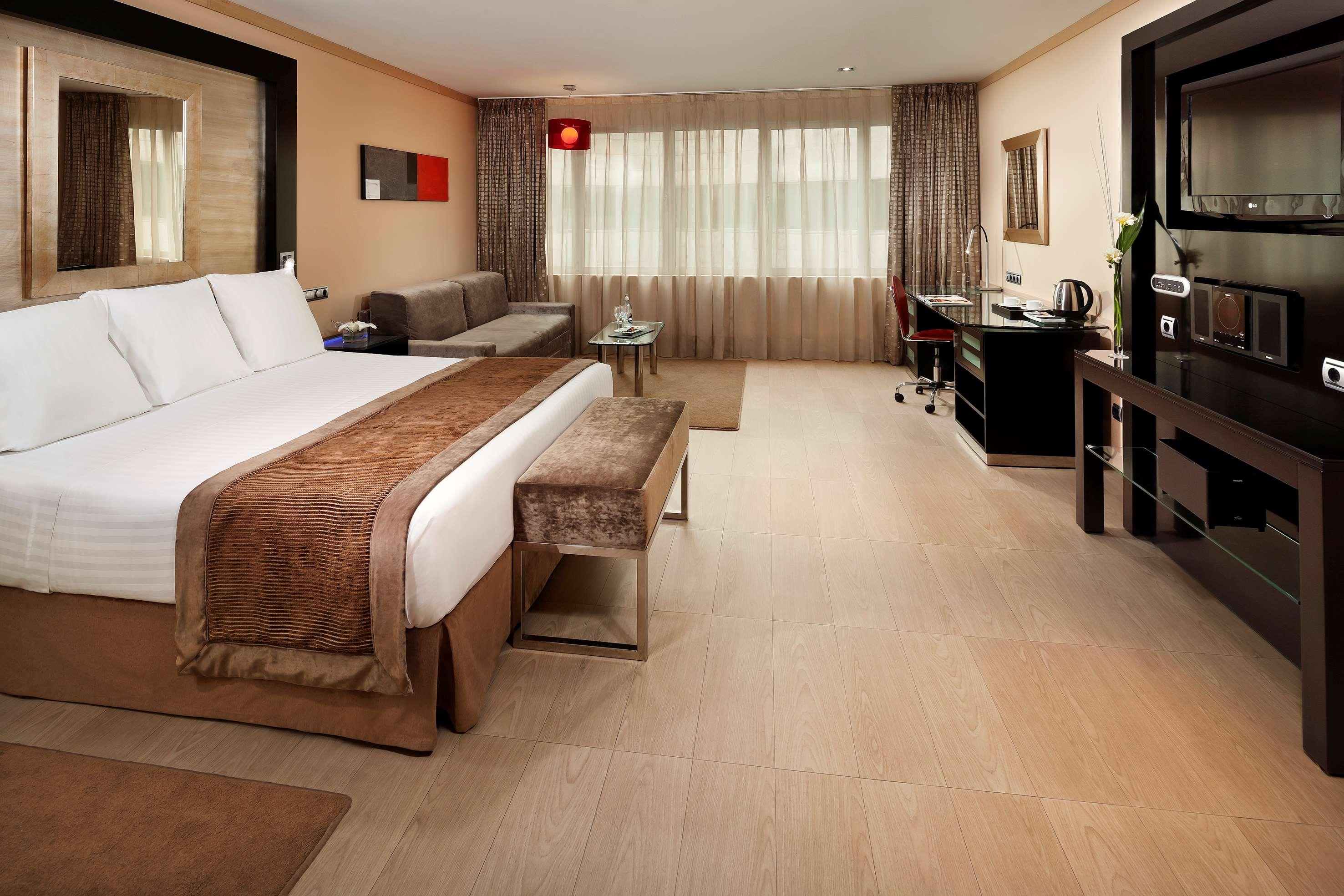 غرفة بريميوم بسرير مزدوج أو سريرين منفصلين، Melia Madrid Princesa Hotel 4/10