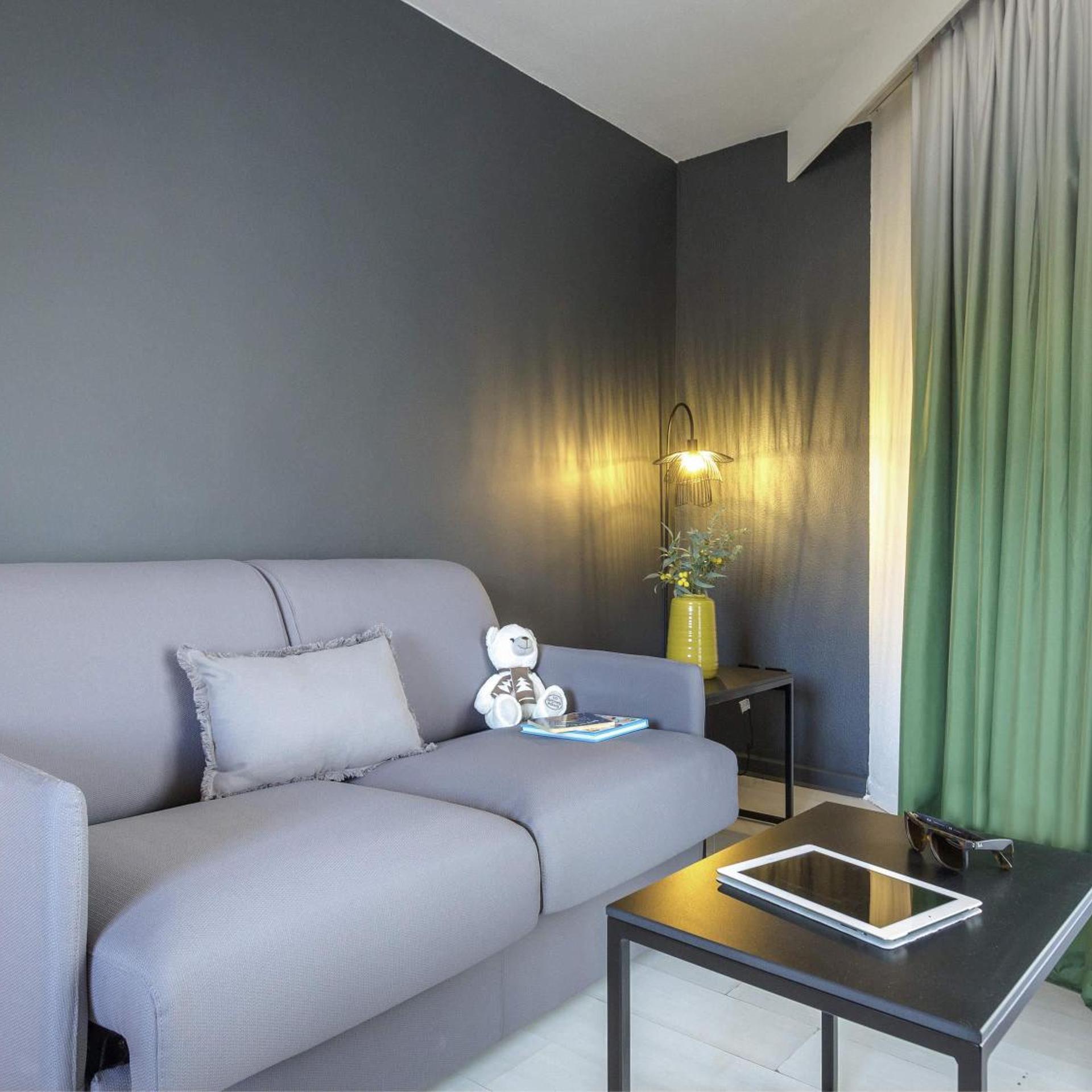 Apartment, 2 Balconies
