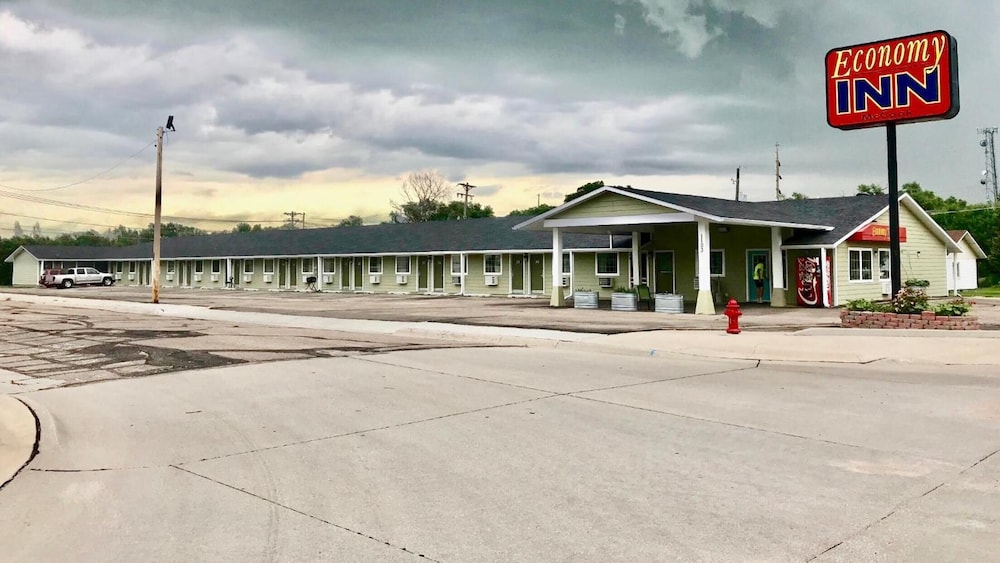 Economy Inn 4/45