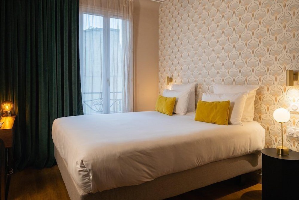 CLASSIC, DOUBLE BED