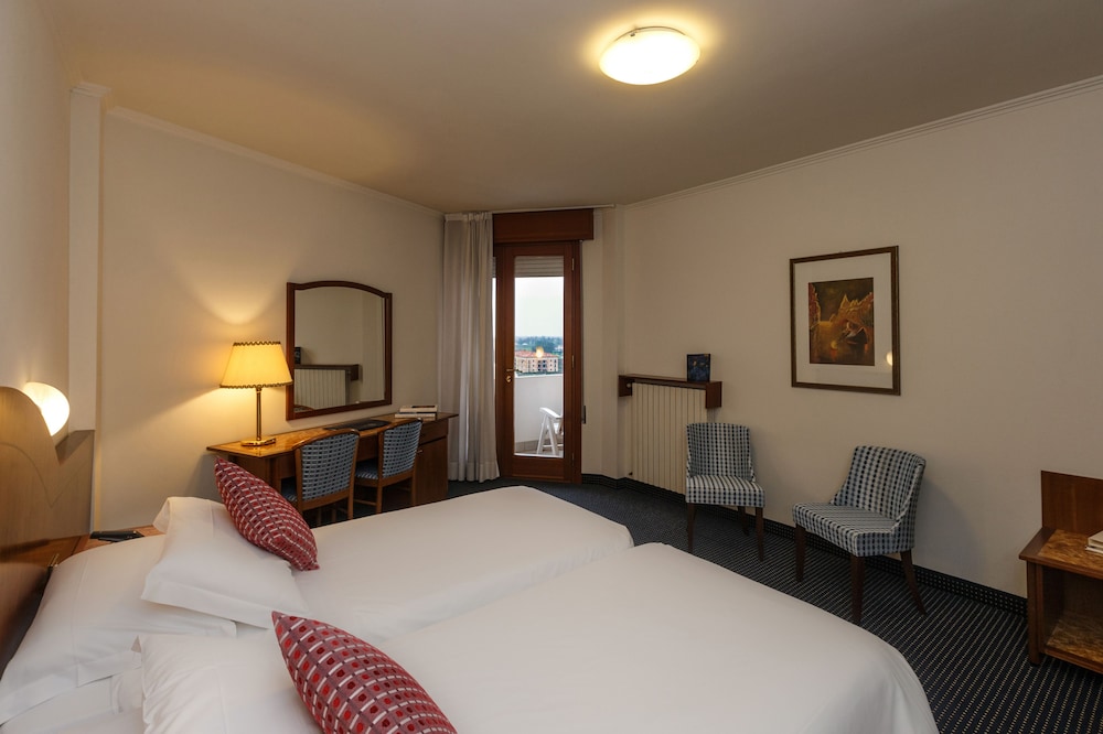 Comfort, Double or Twin Bed