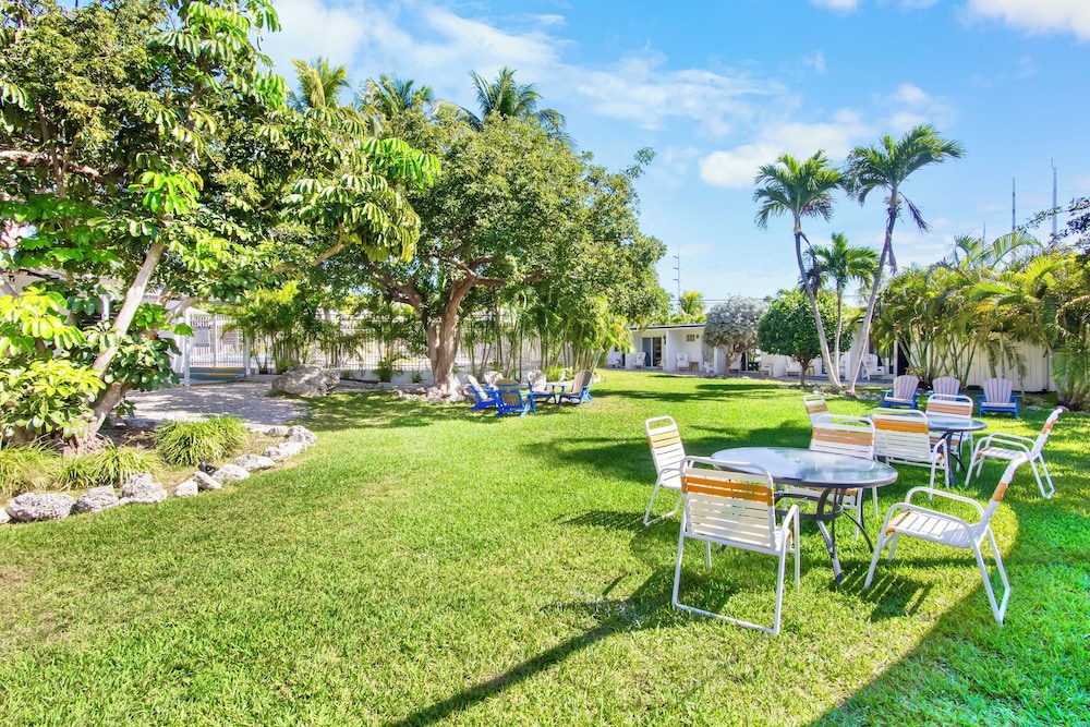 Coconut Cay Resort &amp; Marina 76/78