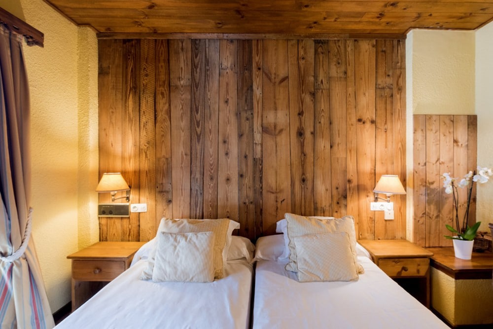 HOTEL VAL DE RUDA 24/76