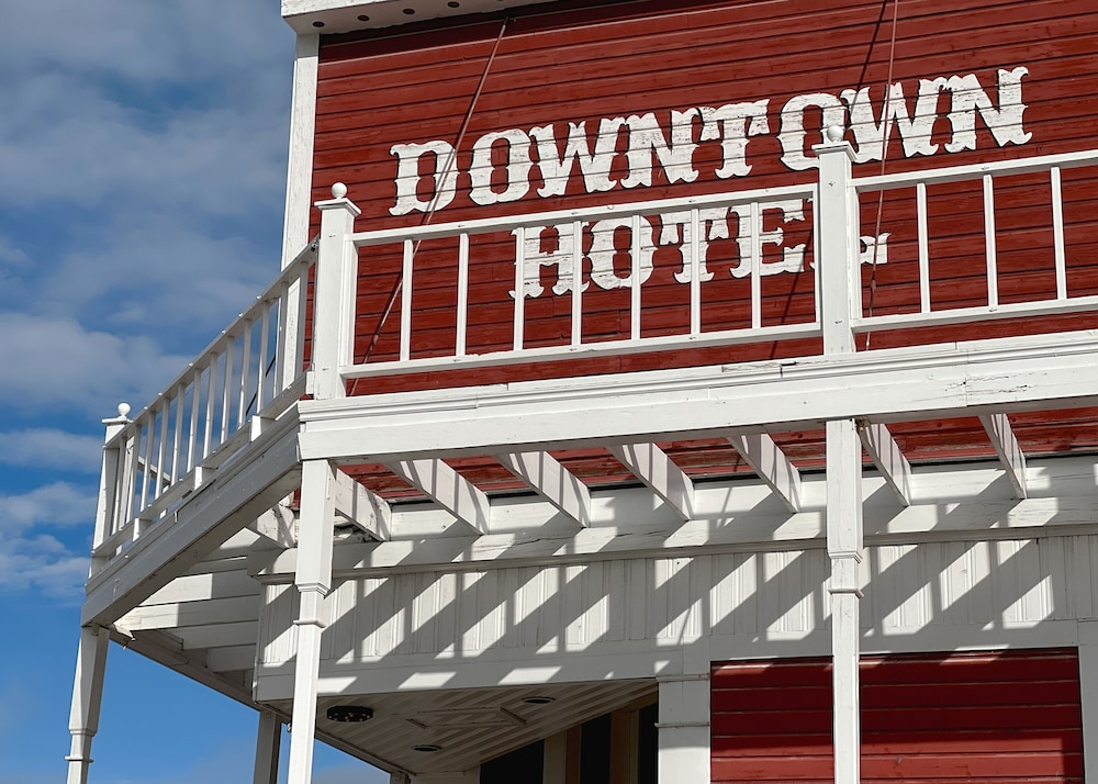 The Downtown, A Coast Hotel 4/58