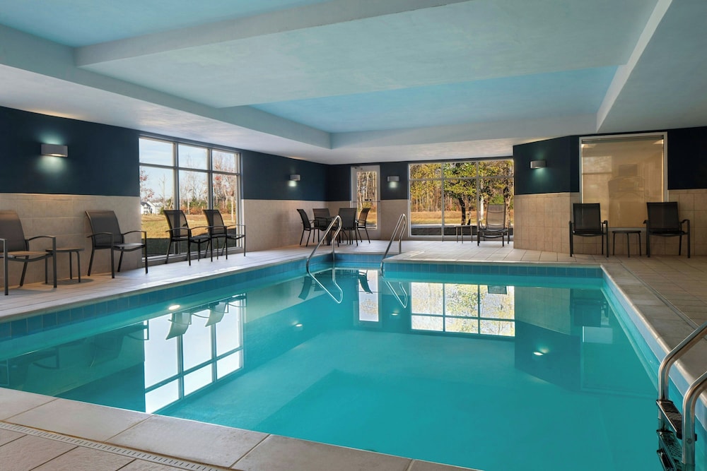 Fairfield Inn Suites By Marriott Chesapeake Suffolk 23/52