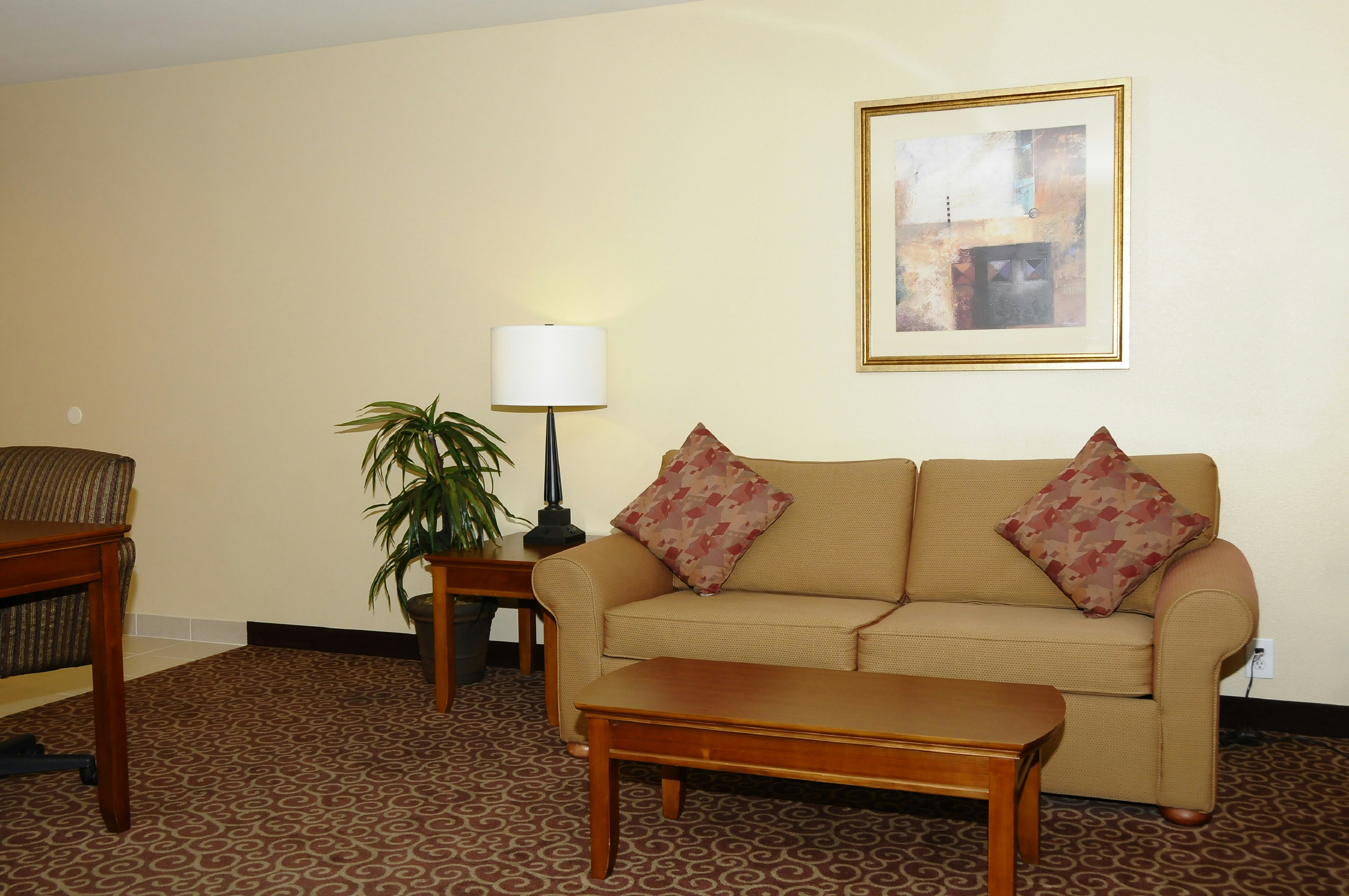 Hampton Inn Suites Red Bluff 23/38