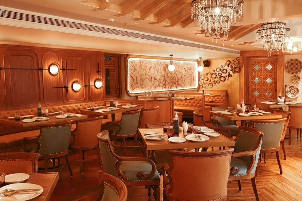 Ramee Guestline Dadar 52/71