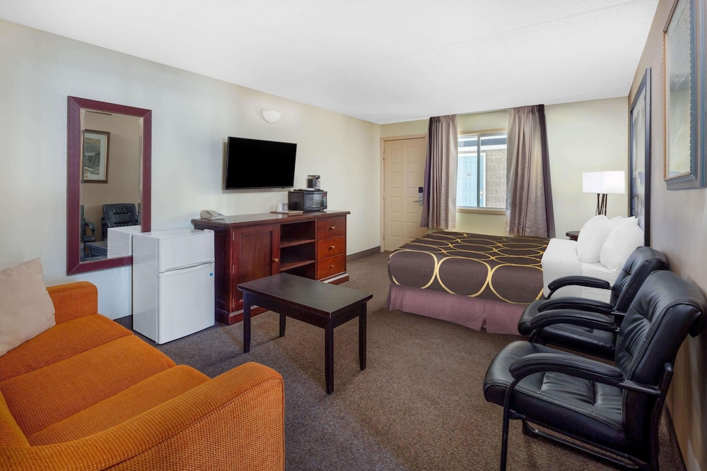 Super 8 By Wyndham Niagara Falls By The Falls 29/39