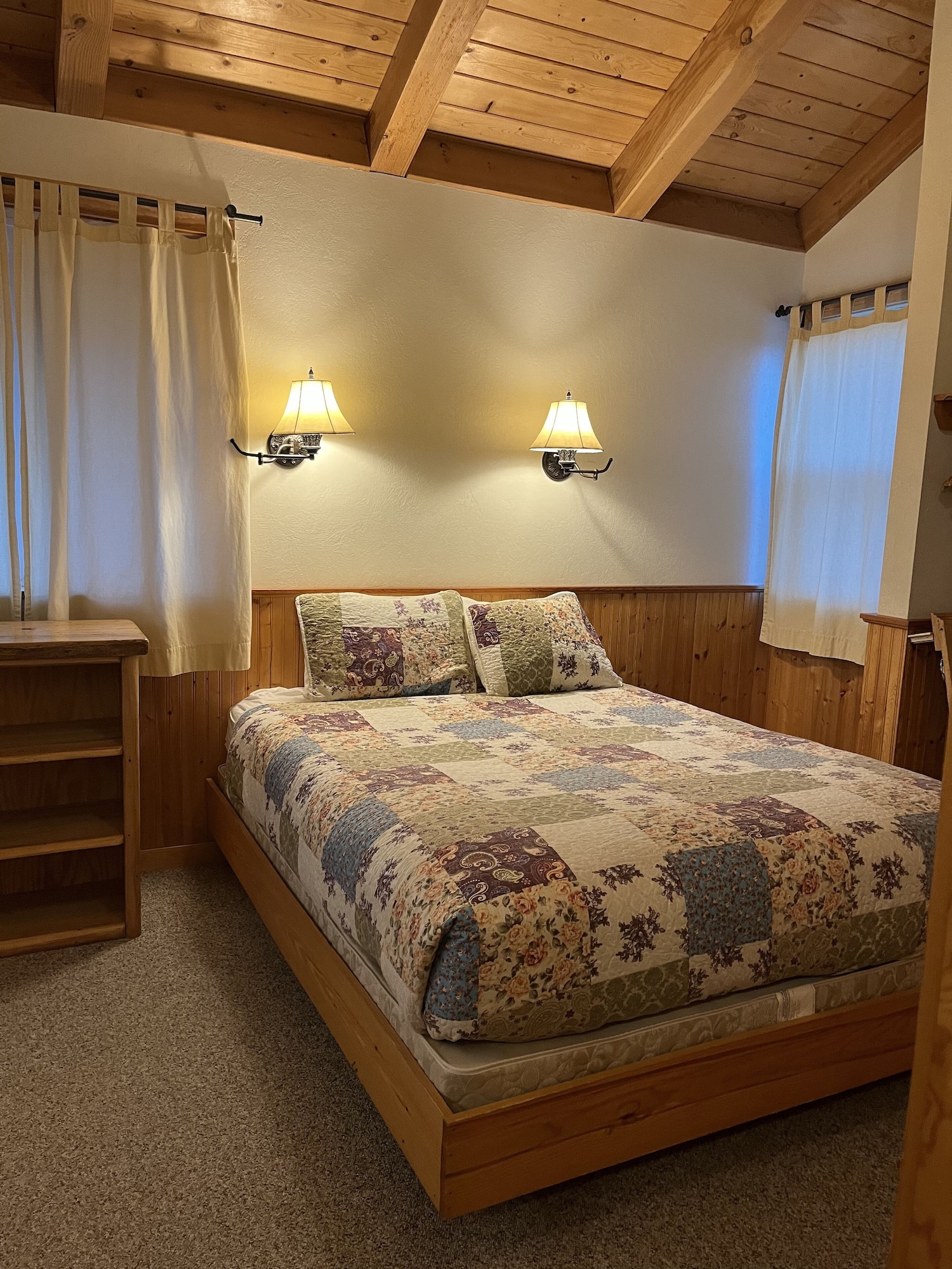 Cabin, Single, Futon Bed, Queen Bed, Riverside