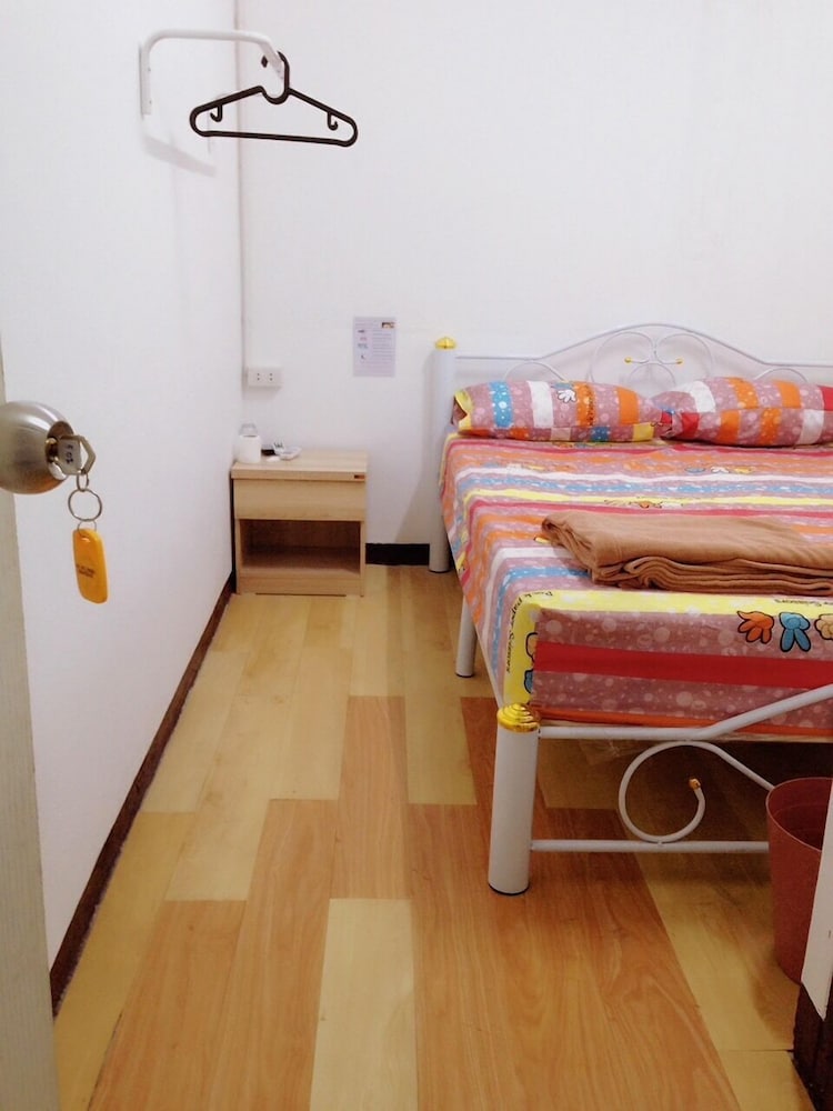 Standard, Double Bed, No Window