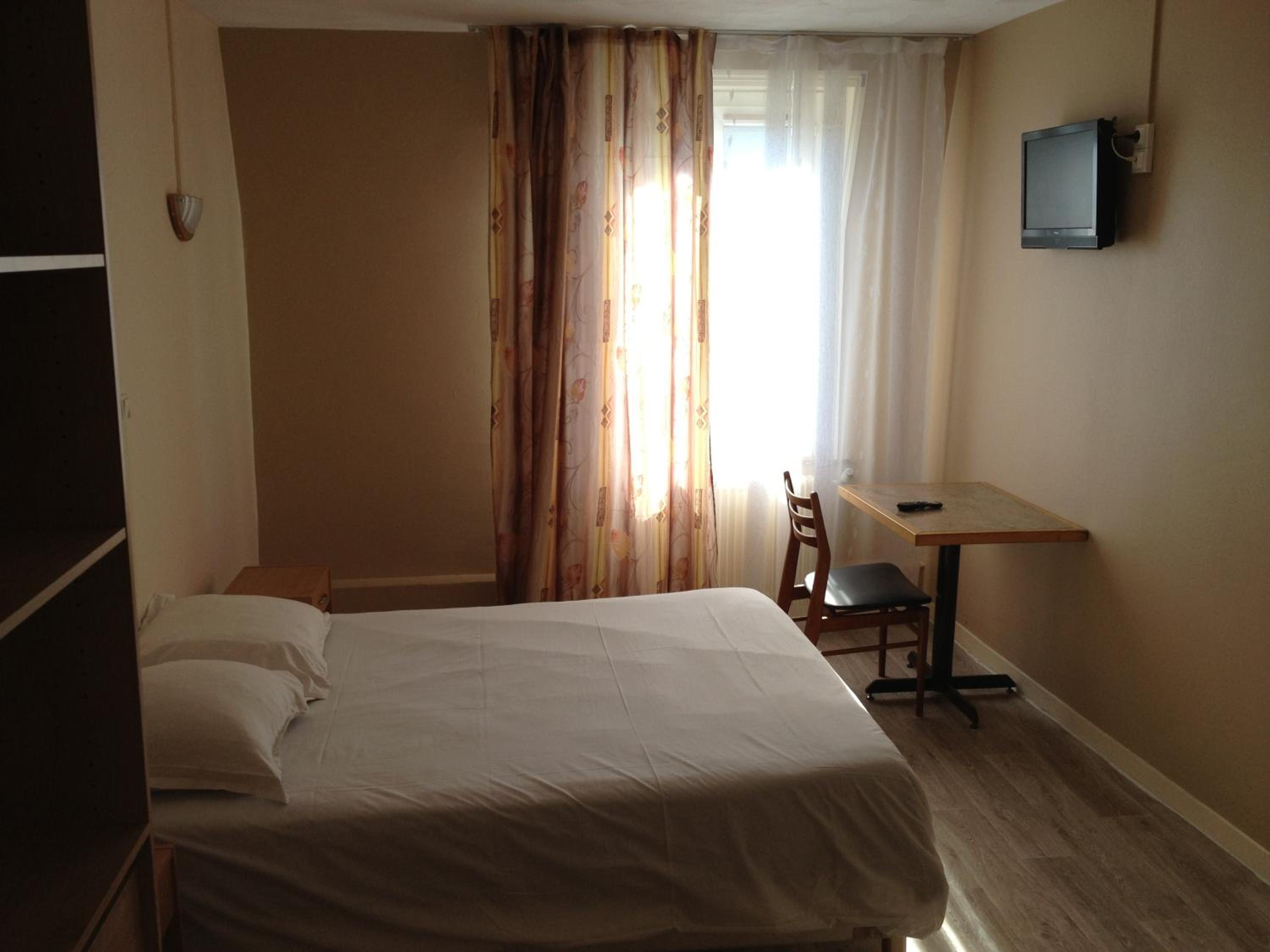 L Hotel Le Bristol 10/19