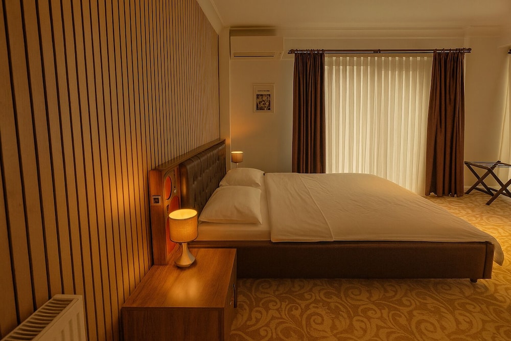 My Suit Residence 24/50