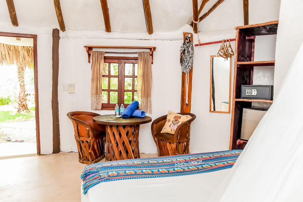 Hotel Zomay Holbox 18/91