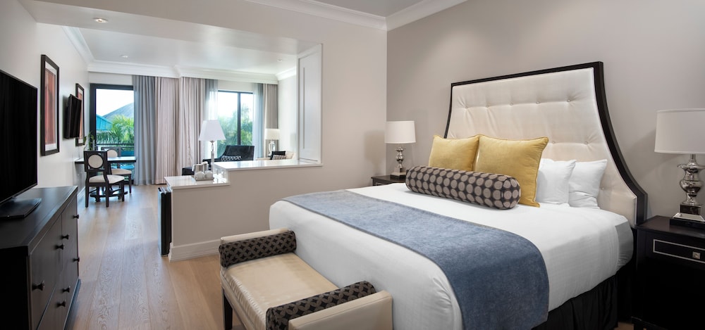 5TH AVENUE, CLUB, SUITE, KING BED