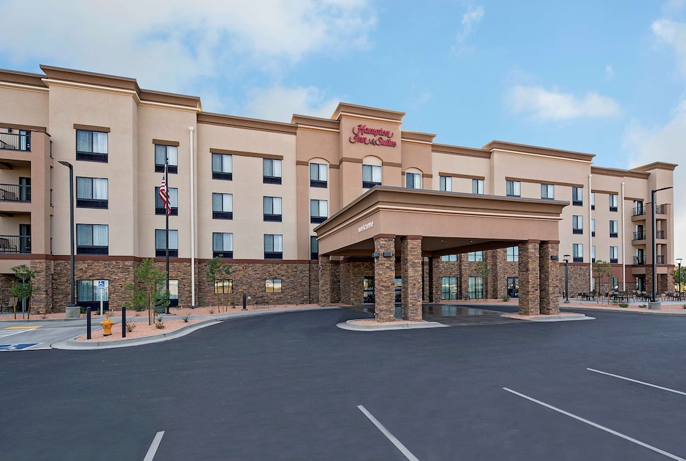 Hampton Inn Suites Page Lake Powell 1/42
