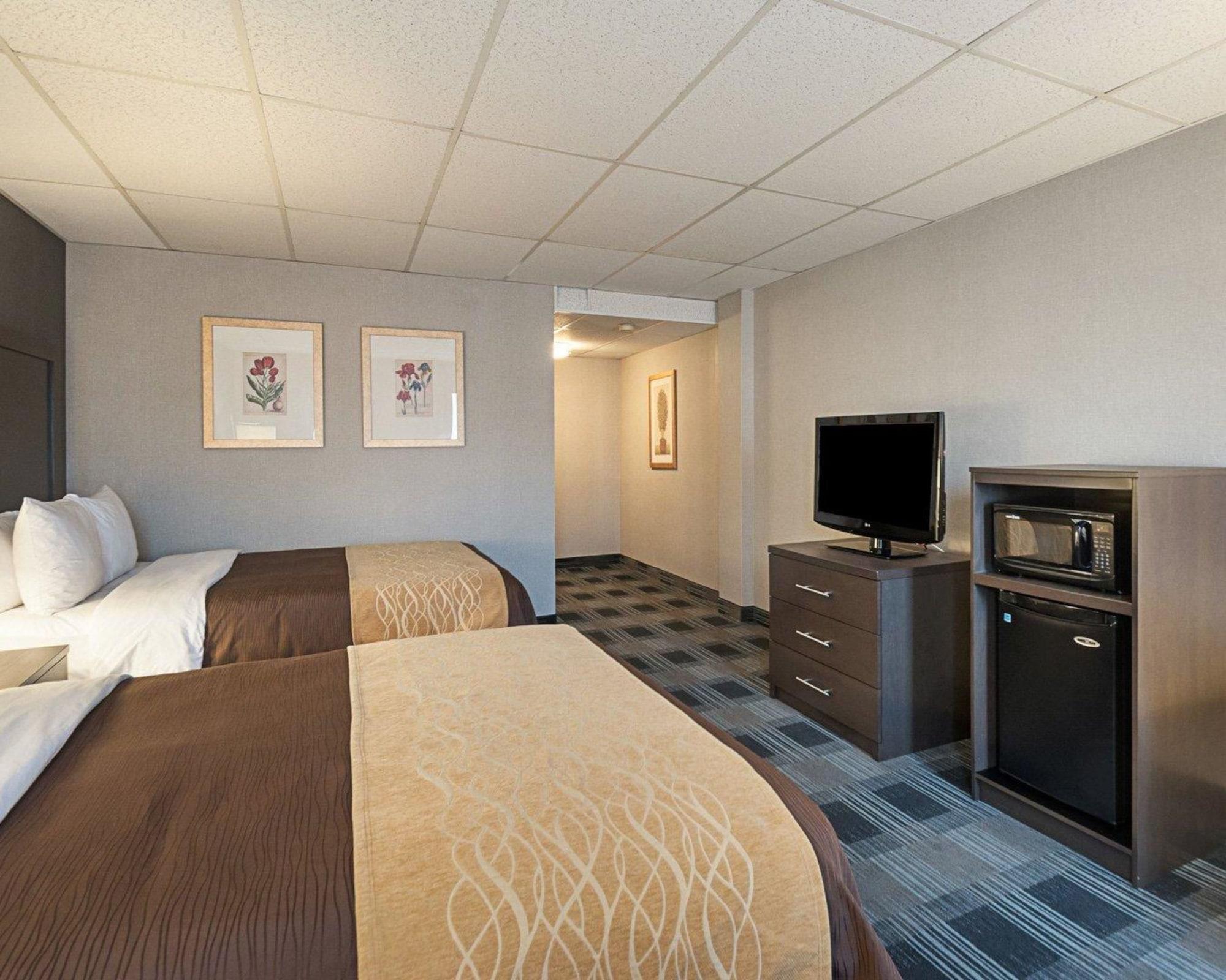 Suite, Multiple Beds، Comfort Inn Ballston 2/3